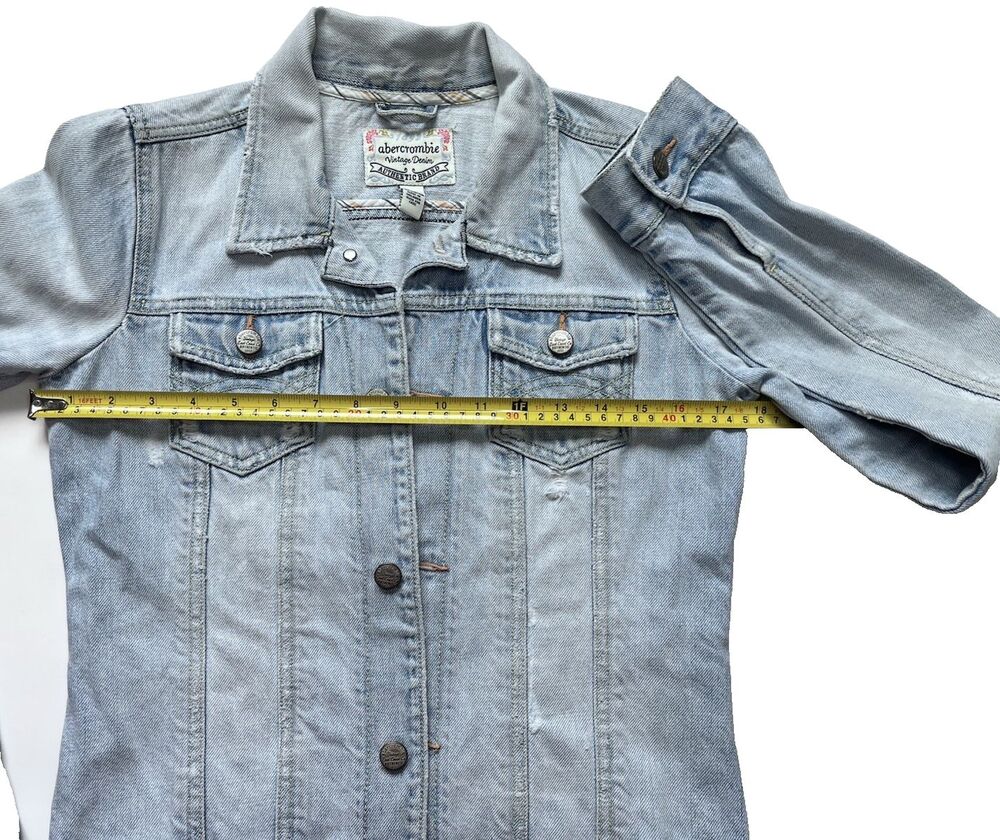 VTG Y2K Abercrombie & Fitch Womens XL Denim Jacket Light Wash Trucker Distressed - Picture 3 of 8
